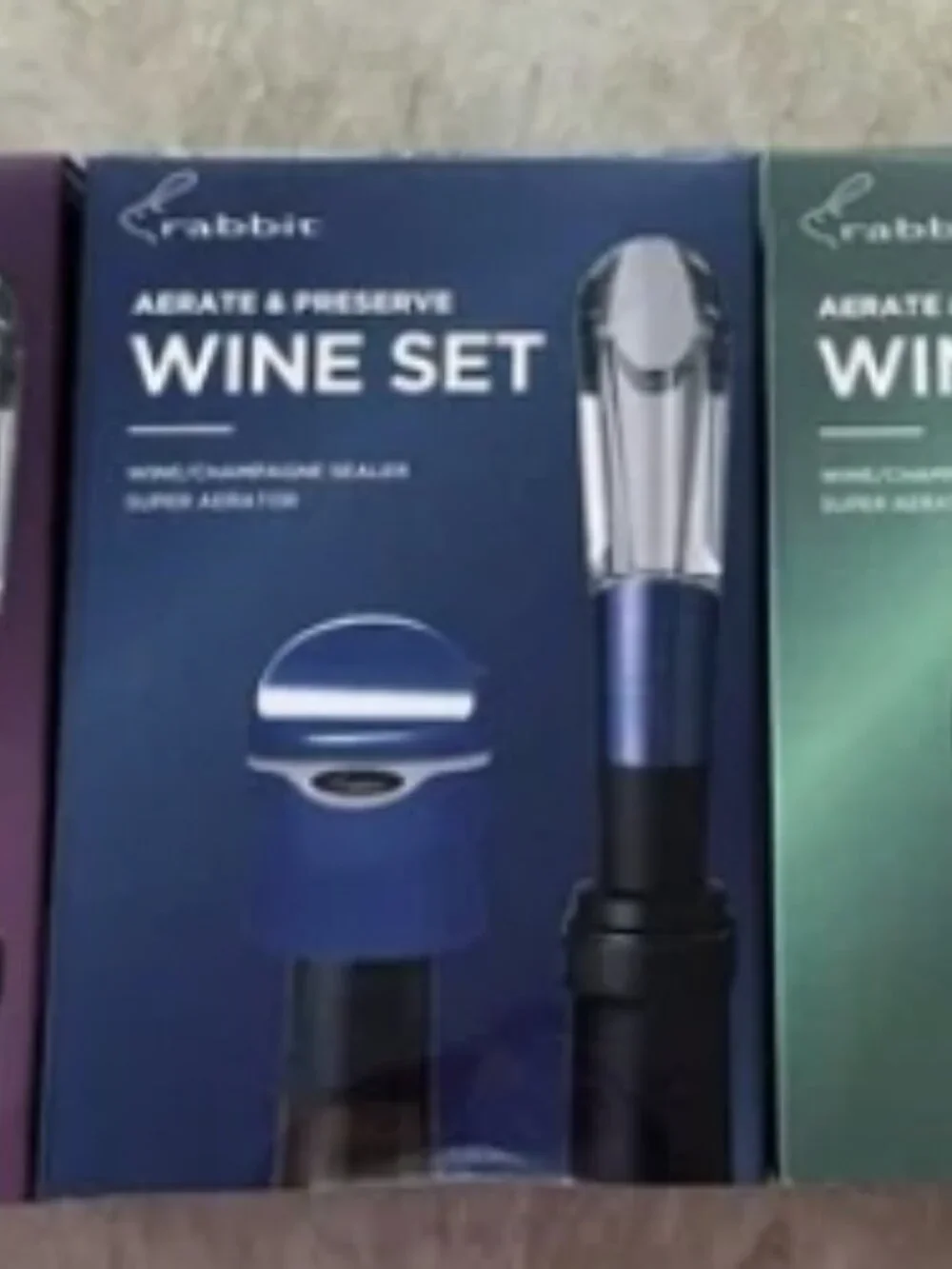 NWT Rabbit Aerate & Preserve Champagne Sealer 4 Pc Set / Wine Set